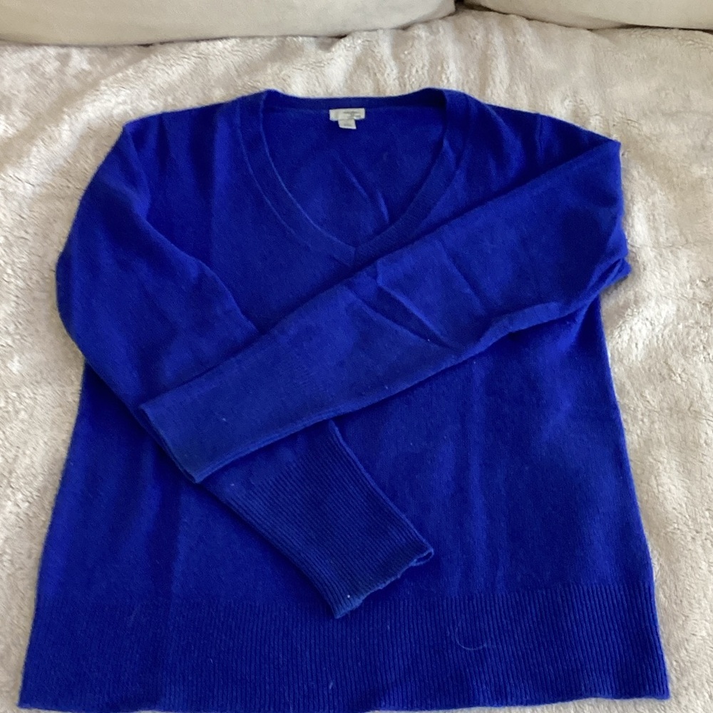 Women’s Royal  Blue V-Neck Cashmere Sweater